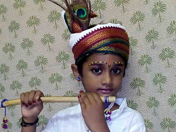 கிருஷ்ணர் வேடம்