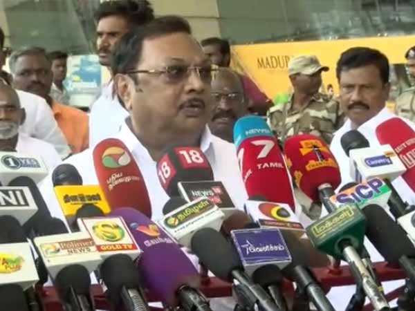 மீண்டும் 