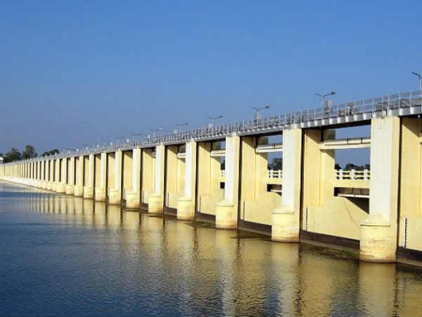 மீண்டும் திறக்கப்பட்டது மீண்டும் திறக்கப்பட்டது