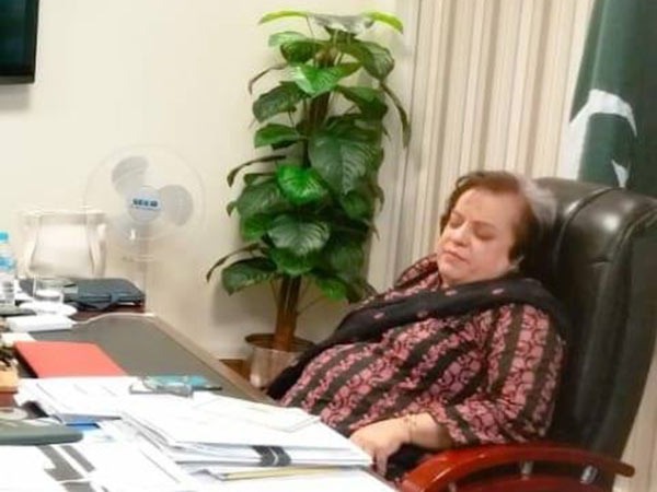 போட்டோ எடுத்தனர் 