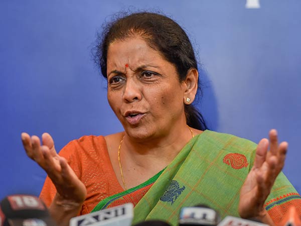 நிர்மலா சீதாராமன் 