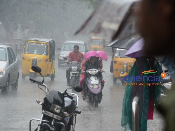 இடியுடன் கூடிய மழை 