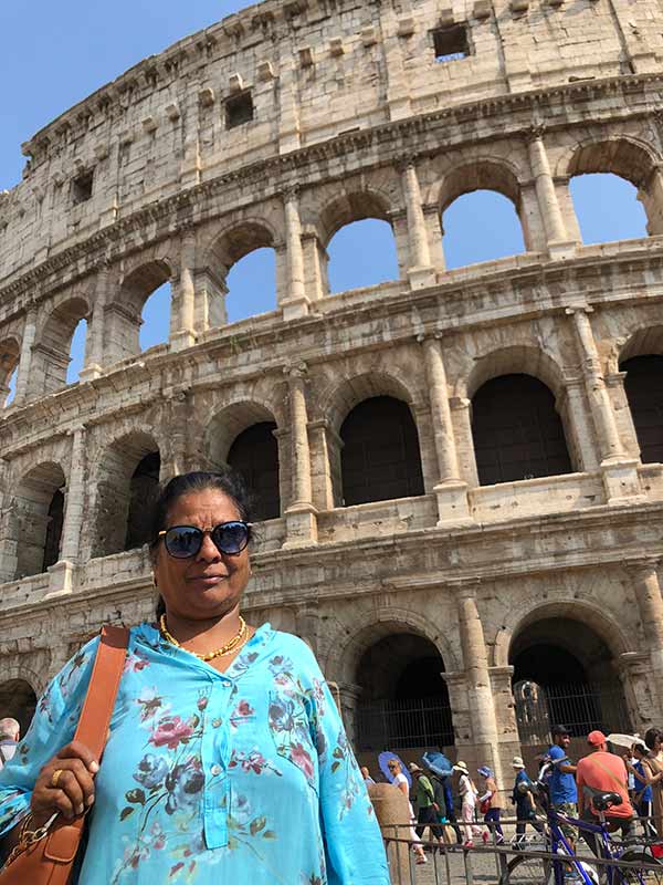  Reader sends his selfie with his mom