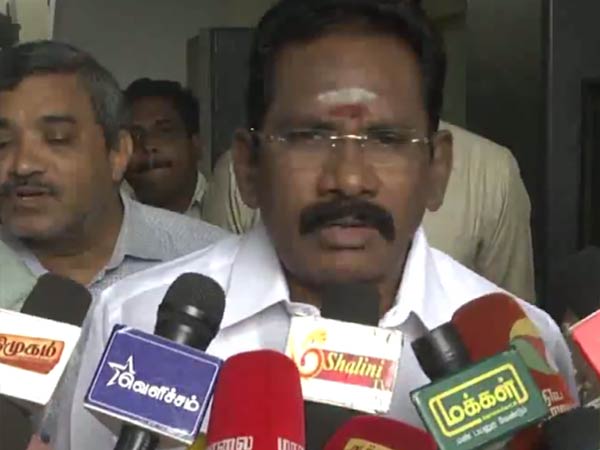 செல்லூர் ராஜு 'ஐஸ்' 