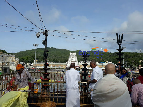 சாமி கும்பிடுவது சாமி கும்பிடுவது