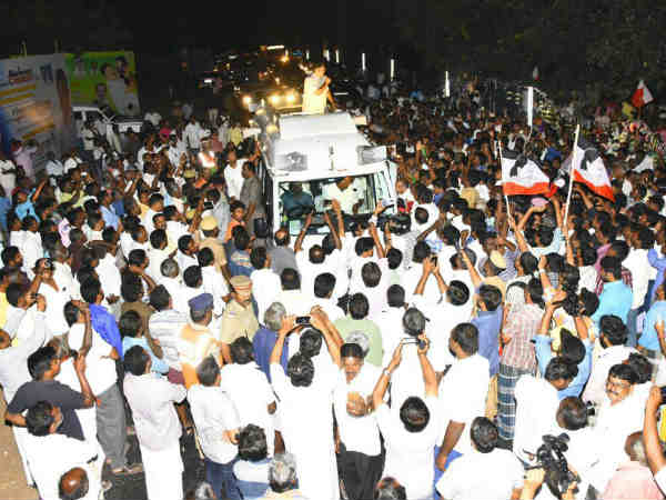 ADMK govt should thank Sasikala for its existence, says DInakaran 