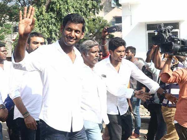 தேர்தலில் போட்டி 
