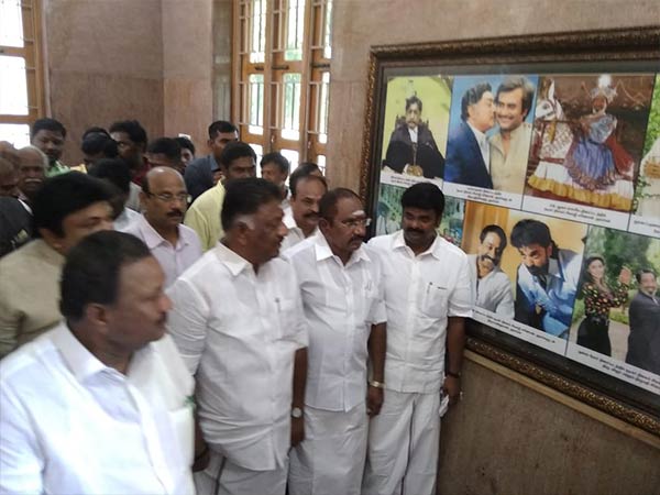 மெரினாவில் சிலை 