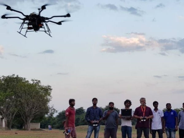 கடும் போட்டி கடும் போட்டி