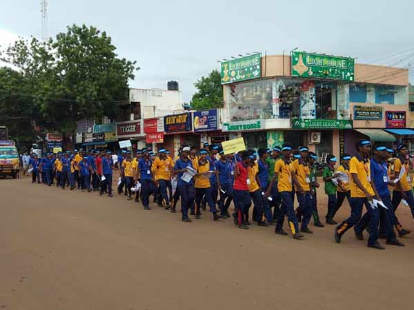 Anti Plastic awareness rally held in Karaikudi