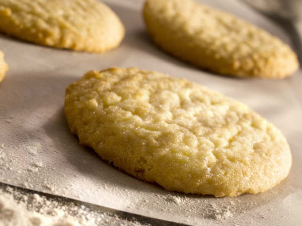 கிண்டல் செய்தார் கிண்டல் செய்தார்