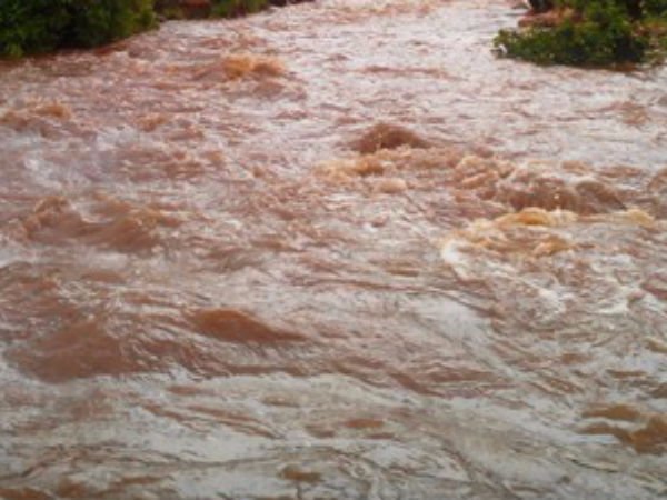 காட்டாற்று வெள்ளம் காட்டாற்று வெள்ளம்