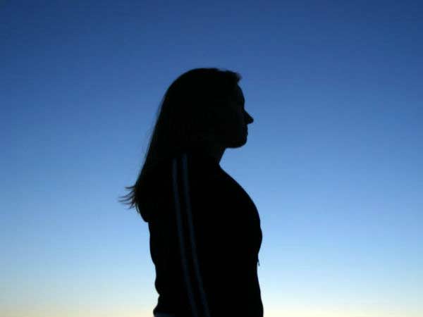 மகளிடம் சில்மிஷம் மகளிடம் சில்மிஷம்