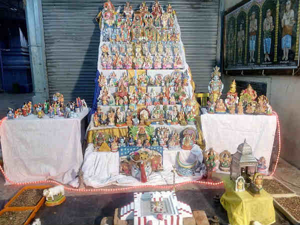 The Philosophy behind Tamil festival Navarathri Golu steps or Padi