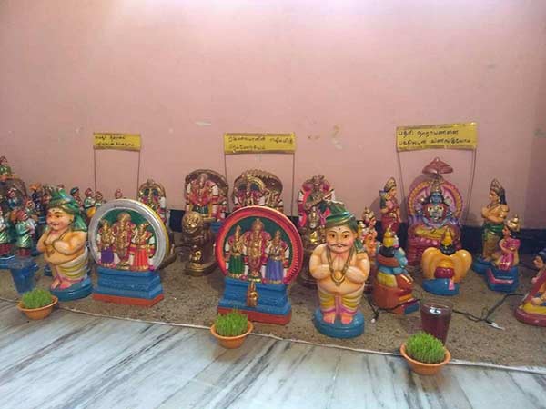 கொலு அமைப்பு 