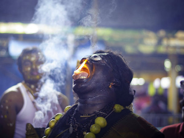 விழாக்கோலம் பூண்ட குலசை நகரம் விழாக்கோலம் பூண்ட குலசை நகரம்