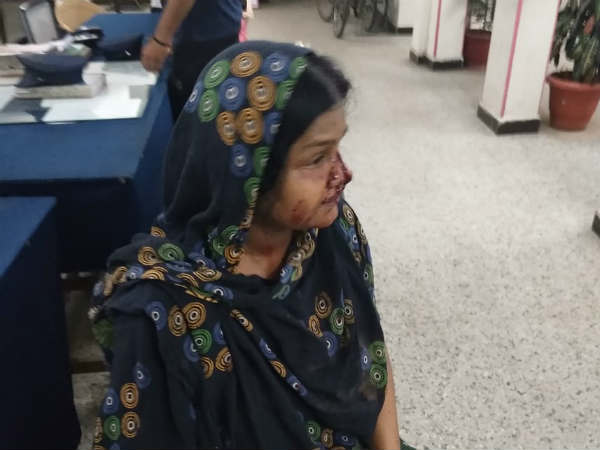 வேடிக்கை பார்த்தார் மன்சூர் வேடிக்கை பார்த்தார் மன்சூர்