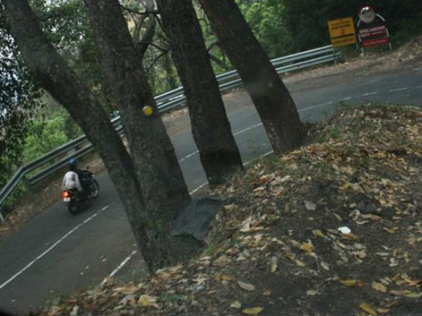  மீட்பு பணியில் போலீசார் 