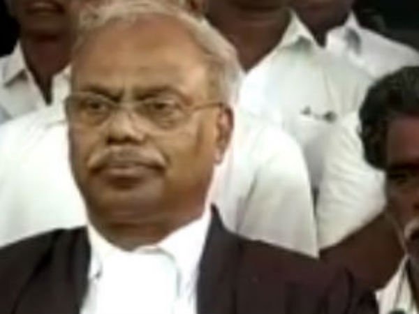 நீதிமன்றத்தின் கடிவாளம் 