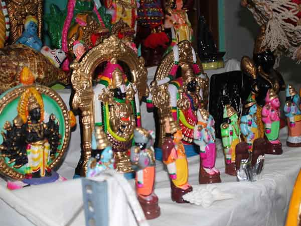 வாசகர் முருகேசன் 