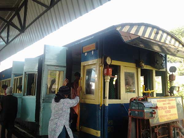 பொதுமக்கள் கோரிக்கை பொதுமக்கள் கோரிக்கை