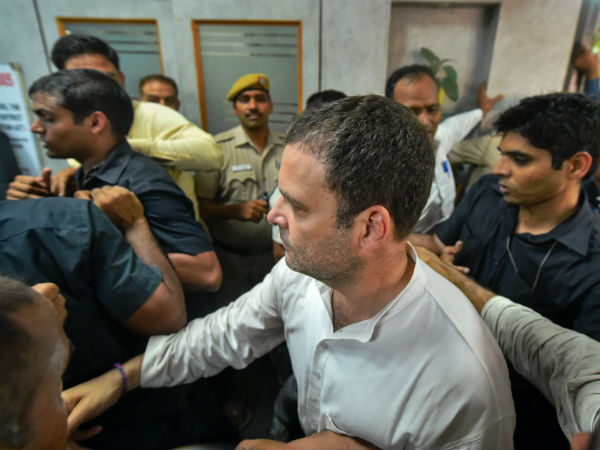 என்ன கோரிக்கை 