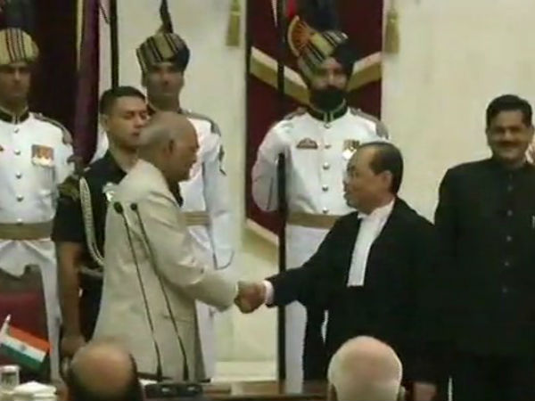 இவர்தான் முதல் நீதிபதி 