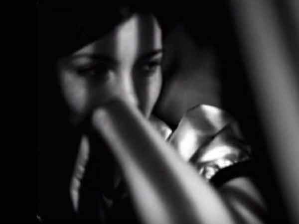  60 பெண்கள் நாசம்