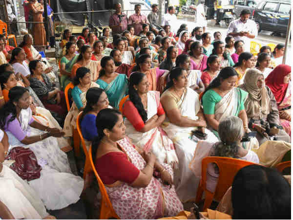 போலீஸ் இப்படித்தான் 