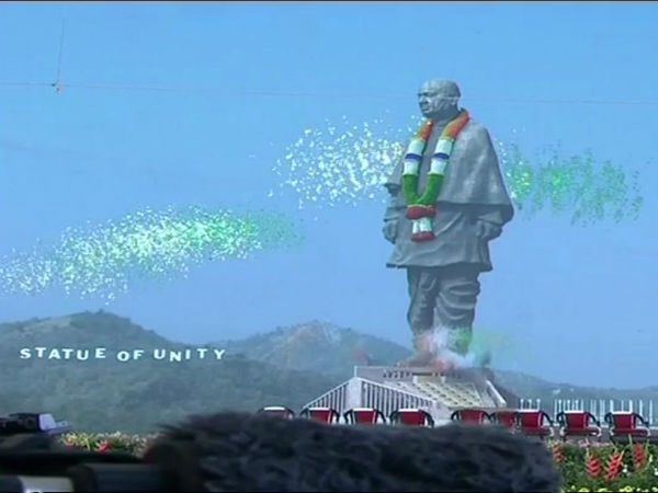 எப்படி கட்டினார்கள் 