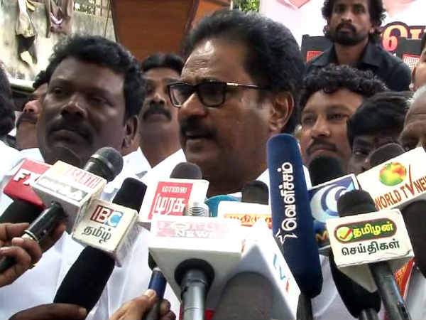 டைம் இருக்கிறது 