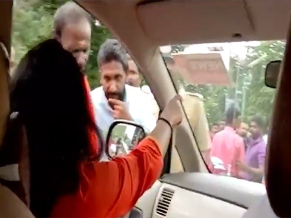 போய்விடுகிறேன் 