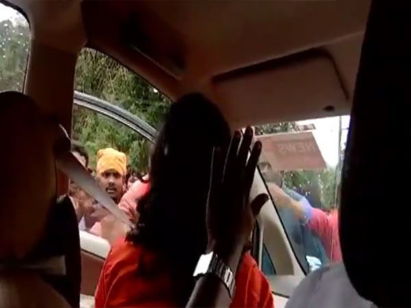 தடுத்து நிறுத்தம் 