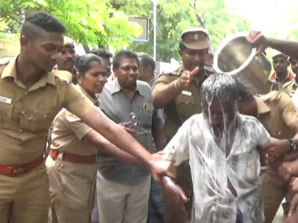 உருவான கள்ளக்காதல் உருவான கள்ளக்காதல்