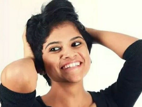 கட்டிபிடித்தார் 