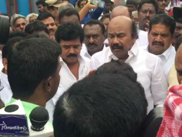 போராட்டம் நடத்த போகிறார்கள் 