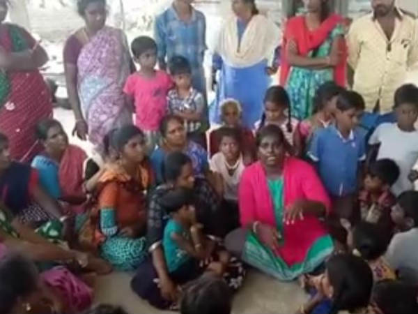 கோயிலில் நிஷா 