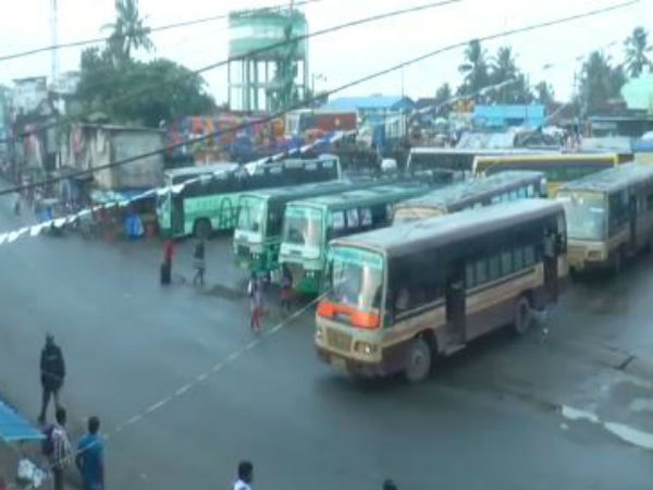 தமிழக பஸ்கள் 