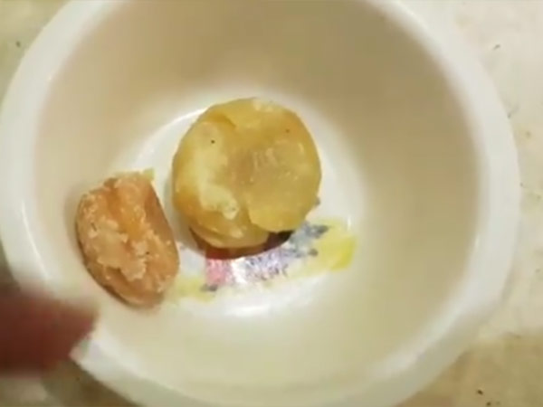  ஏடாகூடம் ஆன பாதுஷா 