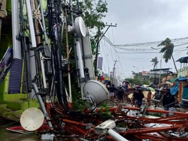 முன்னாள் ஊழியர்கள் 