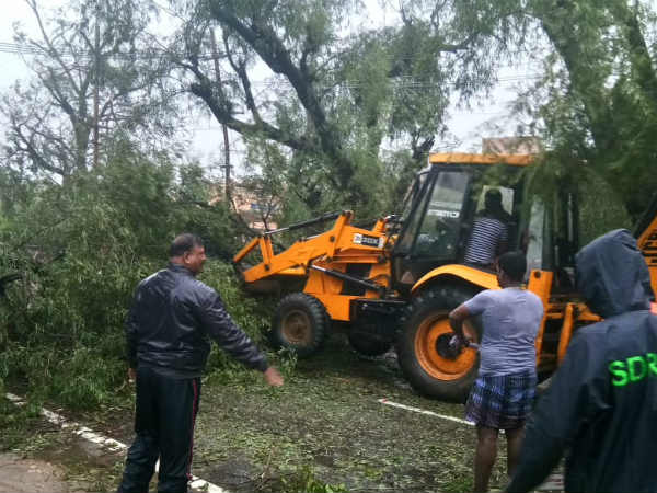 எதிர்க்கட்சிகளும் பாராட்டு 
