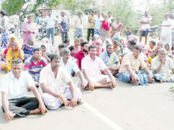  26 இடங்களில் மறியல்