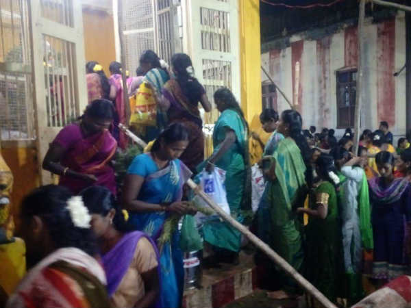 Kartika Somavar Vratam observes in women offer prayers in siva temple Kartika Somavar Vratam observes in women offer prayers in siva temple