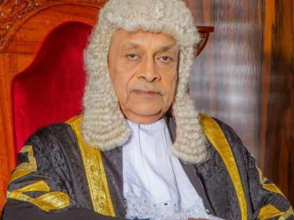  சபாநாயகர் அழைப்பு