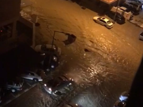 Kuwait City flooded, 2 killed 