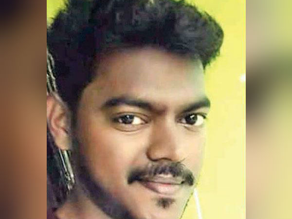 விரட்டி பிடித்தார்கள் 