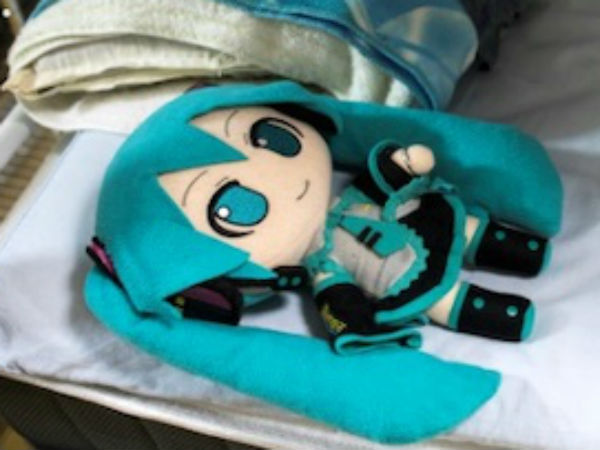 மோதிரம் அணிவித்தார் 