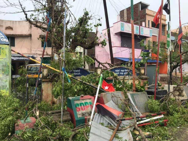 மின்சாரம் இன்னும் வரவில்லை 