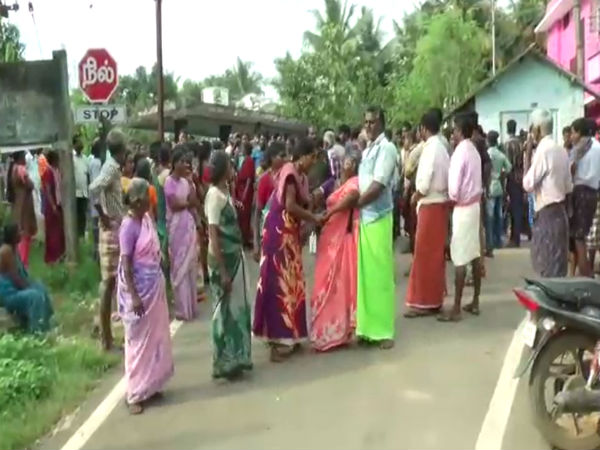 கலைக்க முடியல 