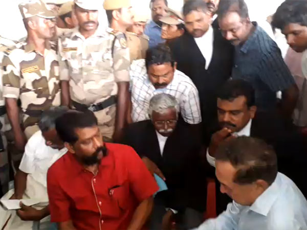 மூன்றாவது நபர் 